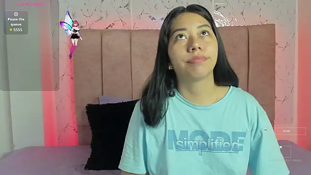 Snapshot of sexylaurita chatting on 10/07/25, 02:25 sexylaurita online show from 10/07/25, 02:25