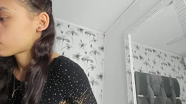 Snapshot of Ehotloveaxxx chatting on 01/09/25, 04:49 Ehotloveaxxx online show from 01/09/25, 04:49