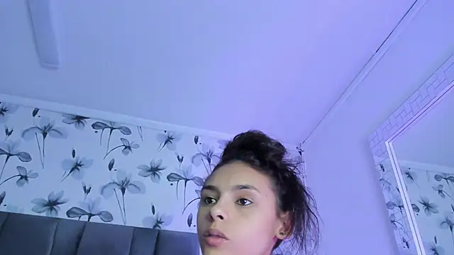 Snapshot of Ehotloveaxxx chatting on 01/15/25, 01:20 Ehotloveaxxx online show from 01/15/25, 01:20