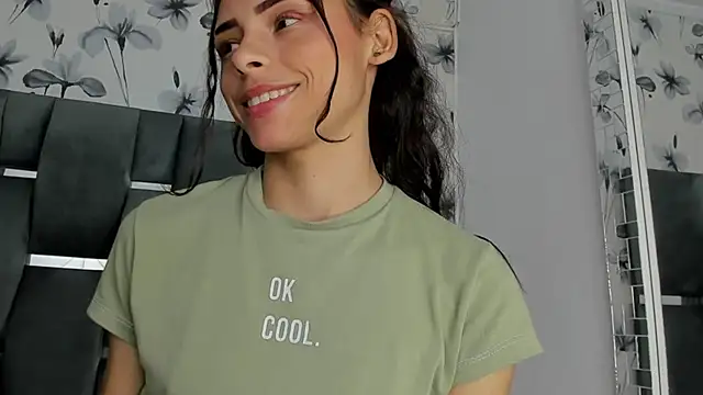 Snapshot of Ehotloveaxxx chatting on 02/16/25, 03:38 Ehotloveaxxx online show from 02/16/25, 03:38