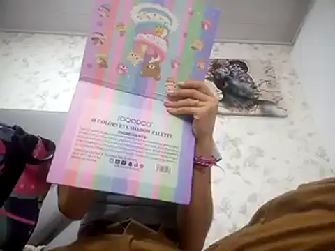 Snapshot of Ehotloveaxxx chatting on 03/05/25, 12:22 Ehotloveaxxx online show from 03/05/25, 12:22