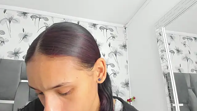 Snapshot of Ehotloveaxxx chatting on 09/23/25, 12:52 Ehotloveaxxx online show from 09/23/25, 12:52