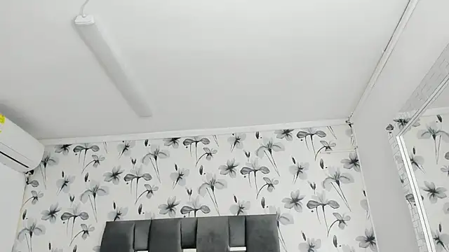 Snapshot of Ehotloveaxxx chatting on 10/01/25, 01:39 Ehotloveaxxx online show from 10/01/25, 01:39