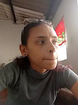 Snapshot of Ehotloveaxxx chatting on 10/16/25, 06:31 Ehotloveaxxx online show from 10/16/25, 06:31