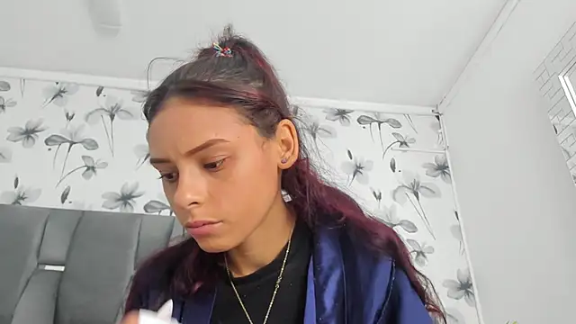 Snapshot of Ehotloveaxxx chatting on 10/29/25, 12:07 Ehotloveaxxx online show from 10/29/25, 12:07