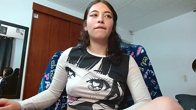 liisaxxx online show from 02/07/26, 07:34