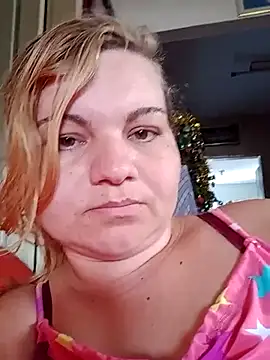 Snapshot of laiscibelle chatting on 12/02/25, 06:25 laiscibelle online show from 12/02/25, 06:25