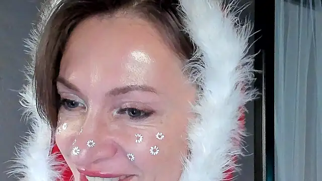 Snapshot of Dorothy_Meyer chatting on 12/17/25, 05:57 Dorothy Meyer online show from 12/17/25, 05:57