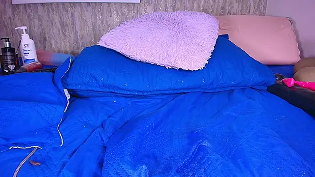 violett lo online show from 03/15/25, 09:19