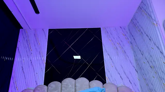 violett lo online show from 05/30/26, 03:03