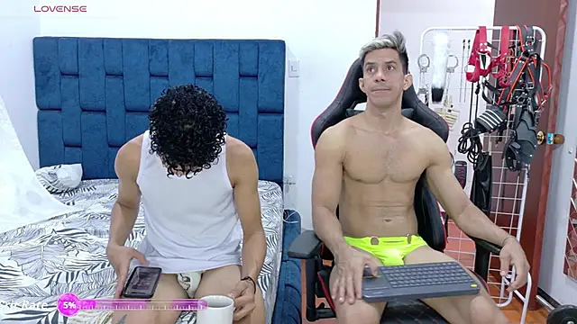 JoseRumbero26 online show from 11/11/25, 12:38