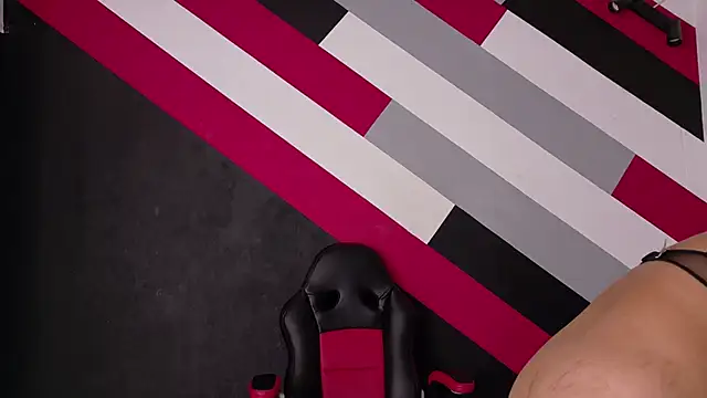 I am yours- online show from 10/10/25, 11:42