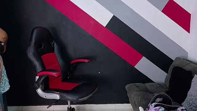 I am yours- online show from 12/22/25, 12:57