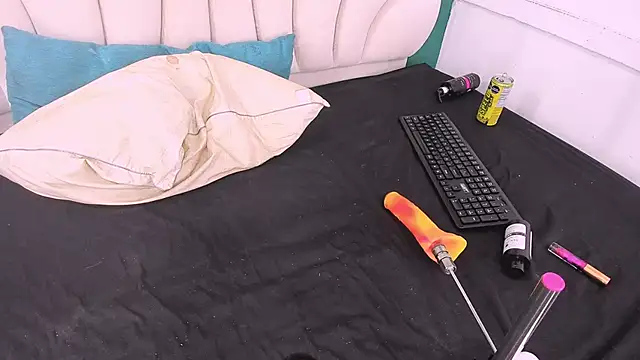 bonieklent online show from 02/22/25, 06:39