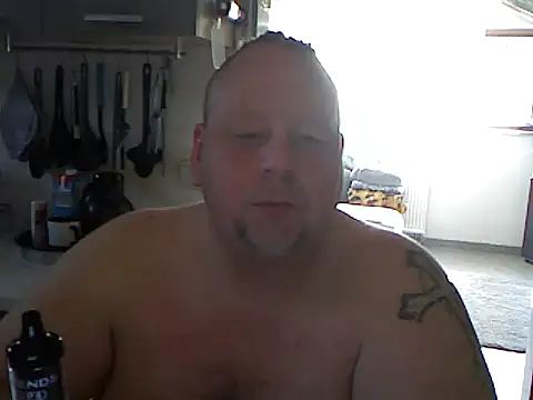 Snapshot of pimmelmann3 chatting on 04/06/26, 11:33 pimmelmann3 online show from 04/06/26, 11:33