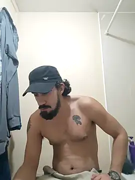 Snapshot of RoleMaster2069 chatting on 01/17/25, 08:34 RoleMaster2069 online show from 01/17/25, 08:34