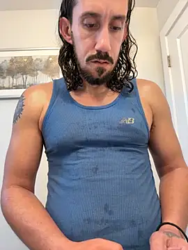 Snapshot of RoleMaster2069 chatting on 11/30/25, 01:31 RoleMaster2069 online show from 11/30/25, 01:31