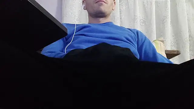  Hocthus  online show from 01/06/25, 10:15