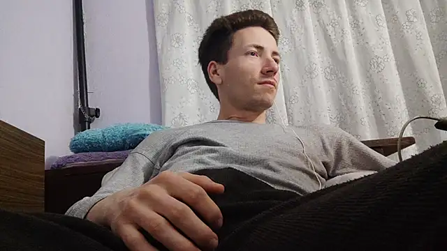  Hocthus  online show from 02/16/25, 09:27