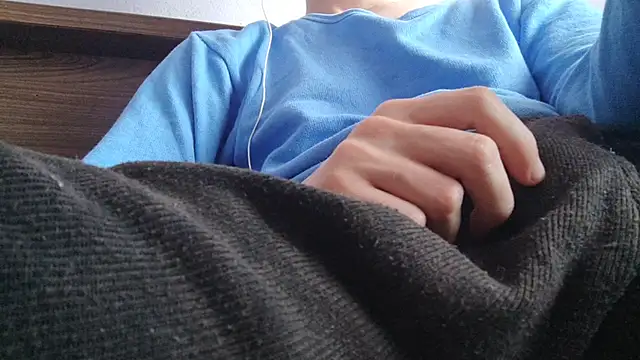  Hocthus  online show from 03/09/25, 09:57