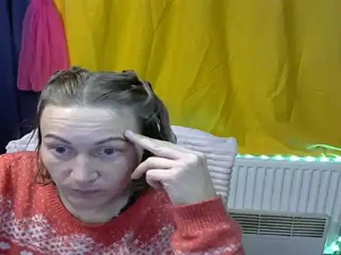 wLESLYMOSw online show from 12/04/24, 06:17