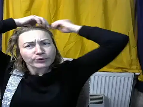 wLESLYMOSw online show from 12/05/24, 05:50