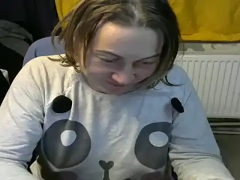 wLESLYMOSw online show from 12/09/24, 09:48