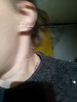 wLESLYMOSw online show from 02/01/25, 09:54