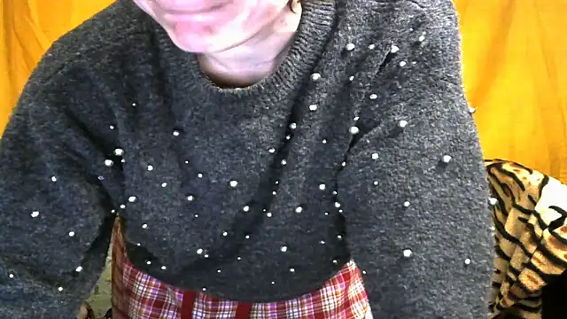 wLESLYMOSw online show from 02/07/25, 06:13