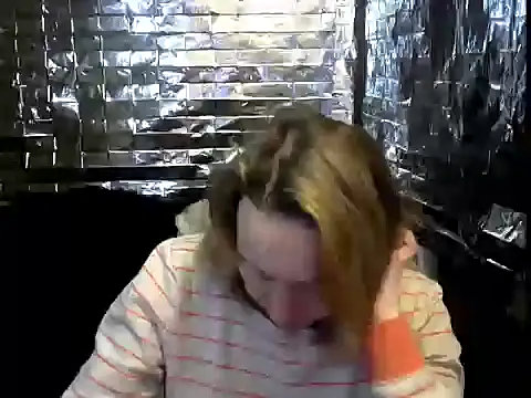 wLESLYMOSw online show from 02/23/26, 12:57