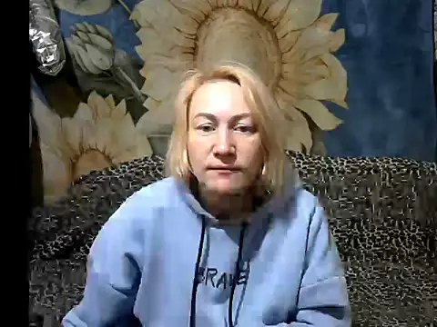 Snapshot of wLESLYMOSw chatting on 03/27/26, 08:37 wLESLYMOSw online show from 03/27/26, 08:37