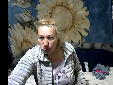 Snapshot of wLESLYMOSw chatting on 04/19/26, 07:05 wLESLYMOSw online show from 04/19/26, 07:05