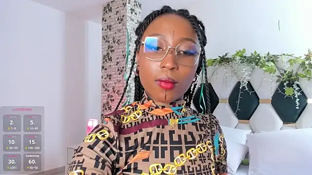 Snapshot of EmmaSanzz_ chatting on 03/14/25, 02:41 EmmaSanzz online show from 03/14/25, 02:41