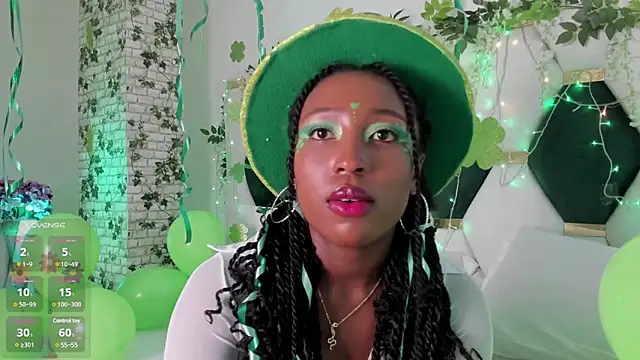 Snapshot of EmmaSanzz_ chatting on 03/17/25, 02:56 EmmaSanzz online show from 03/17/25, 02:56