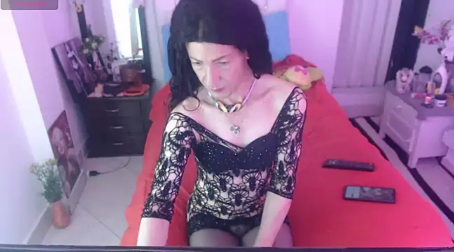 Snapshot of _Keyla_rosse chatting on 02/15/25, 01:27  Keyla rosse online show from 02/15/25, 01:27