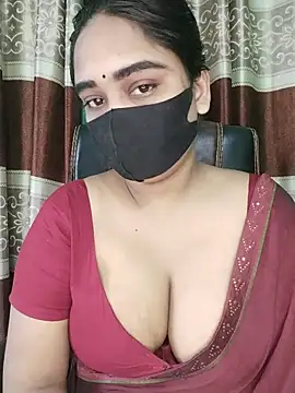 Snapshot of Kotha_-Moni chatting on 09/18/25, 12:34 Kotha -Moni online show from 09/18/25, 12:34