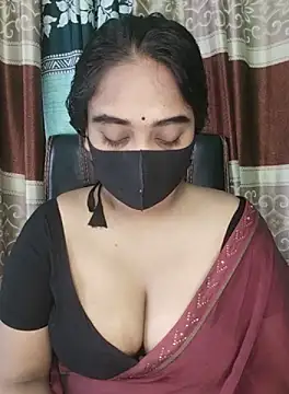 Snapshot of Kotha_-Moni chatting on 09/21/25, 01:29 Kotha -Moni online show from 09/21/25, 01:29