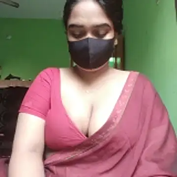 Snapshot of Kotha_-Moni chatting on 11/26/25, 01:17 Kotha -Moni online show from 11/26/25, 01:17