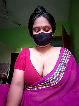 Snapshot of Kotha_-Moni chatting on 12/14/25, 01:22 Kotha -Moni online show from 12/14/25, 01:22