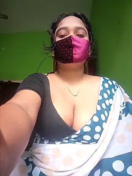 Snapshot of Kotha_-Moni chatting on 05/01/26, 01:21 Kotha -Moni online show from 05/01/26, 01:21