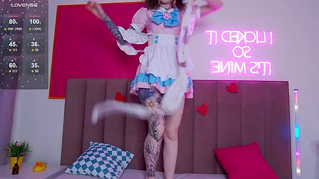 Snapshot of lessysweety chatting on 03/06/25, 01:27 lessysweety online show from 03/06/25, 01:27