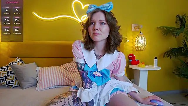 Snapshot of lessysweety chatting on 09/11/25, 03:17 lessysweety online show from 09/11/25, 03:17