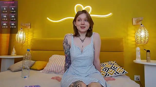 Snapshot of lessysweety chatting on 10/10/25, 05:39 lessysweety online show from 10/10/25, 05:39