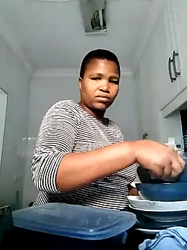 Snapshot of Cutegood2 chatting on 03/17/25, 06:18 Cutegood2 online show from 03/17/25, 06:18