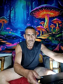 Snapshot of Bbboy42 chatting on 11/10/25, 04:44 Bbboy42 online show from 11/10/25, 04:44