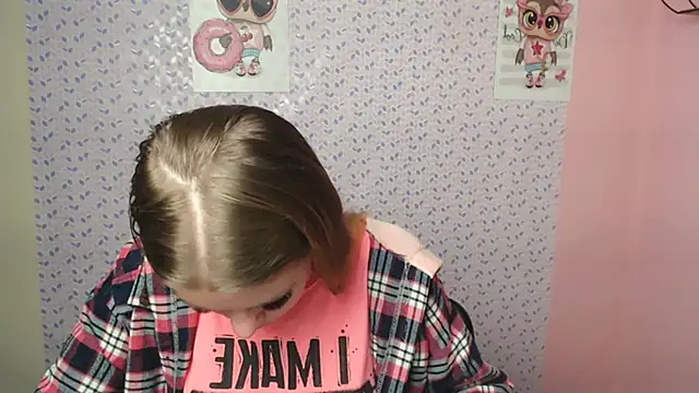 AliceFlirtt  online show from 01/07/25, 01:57