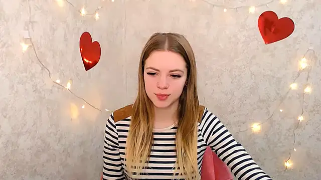 AliceFlirtt  online show from 02/20/25, 09:00