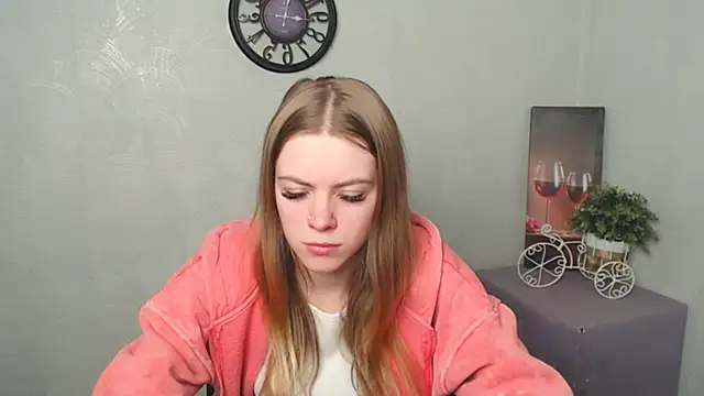 AliceFlirtt  online show from 02/26/25, 01:52