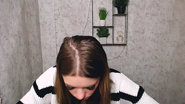 AliceFlirtt  online show from 03/05/25, 08:21