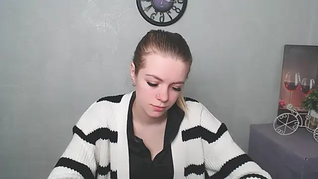 AliceFlirtt  online show from 03/05/25, 02:45